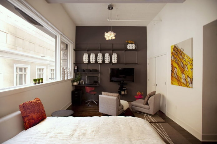 visuele uitbreiding van een smalle kamer