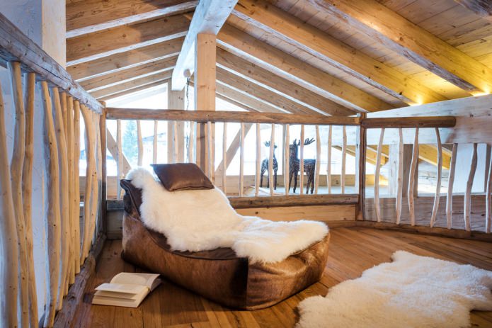 houten vloer, witte huid