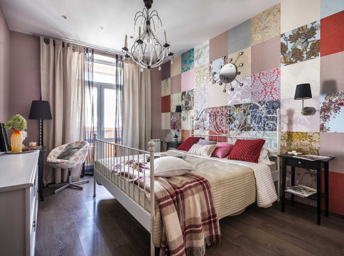 behangpatchwork in de slaapkamer