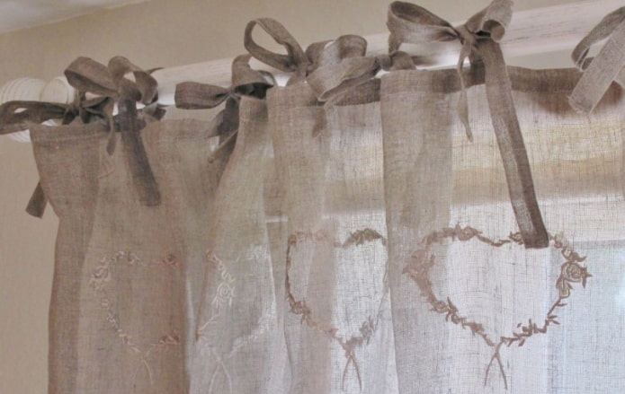 gordijn met strikken