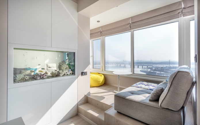 interieur van appartement met aquarium