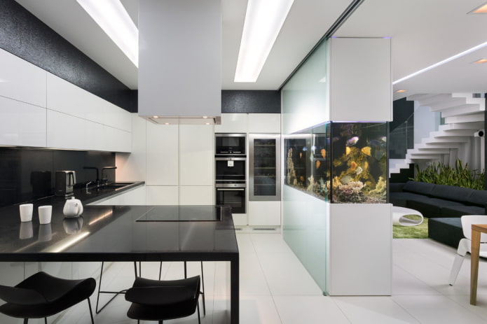 hightech interieur met aquarium