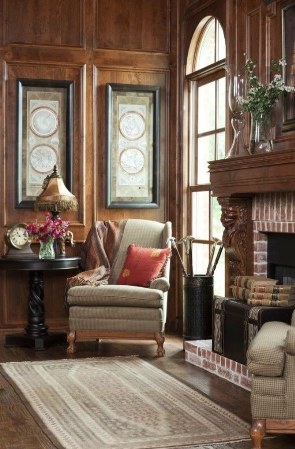 houten wanden in de woonkamer