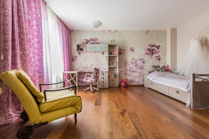 behang met bloemen