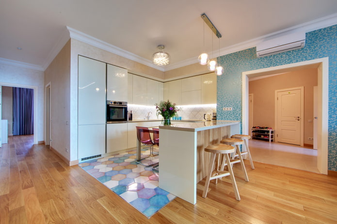 rechthoekige boog in het interieur van de keuken