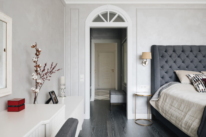 smalle gipsplaatboog in het interieur