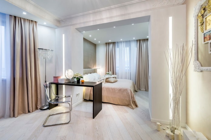grote gipsplaatboog in het interieur