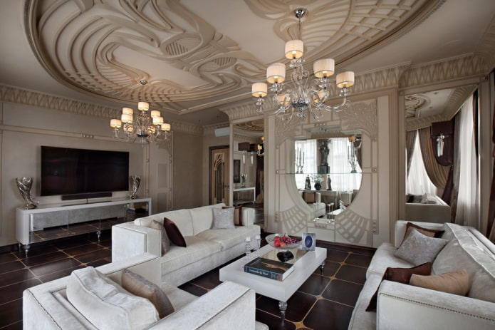 Figuurplafond met gebeeldhouwde patronen