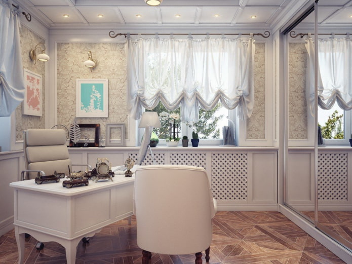 Oostenrijkse gordijnen in het kantoorinterieur