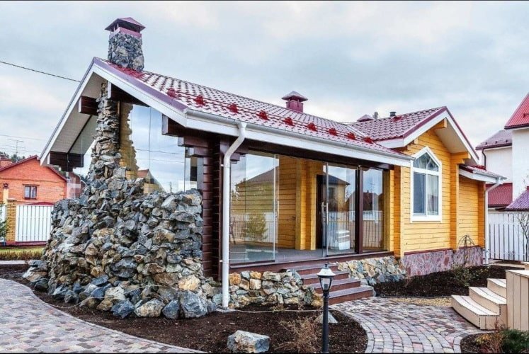 Badhuis met veranda