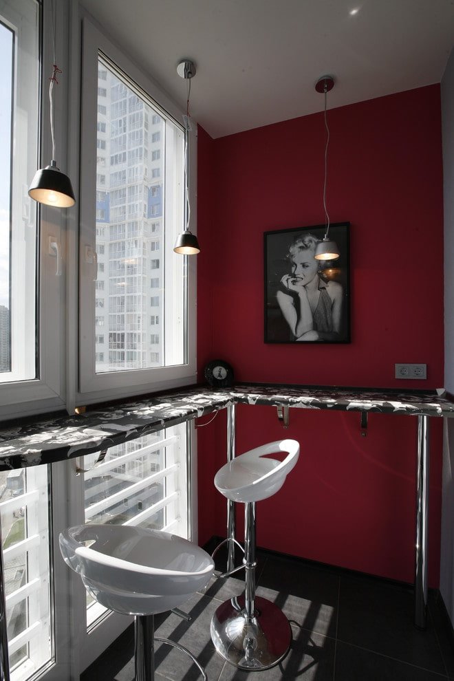bar met een tafelblad van acryl