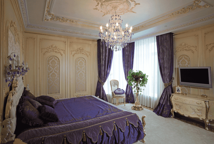 violet-beige slaapkamer in barokstijl