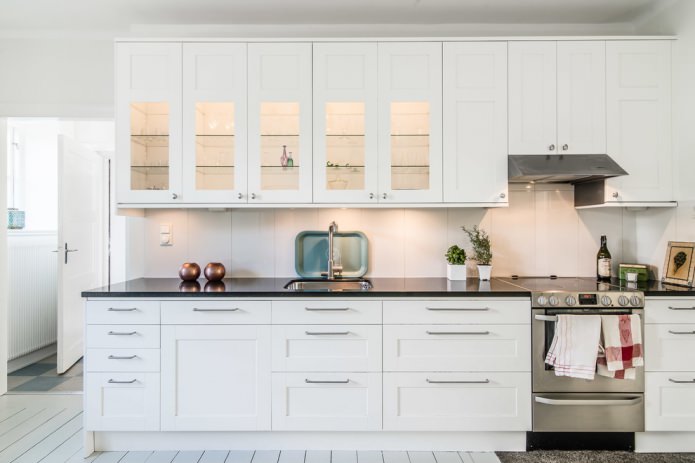 witte keuken in Scandinavische stijl