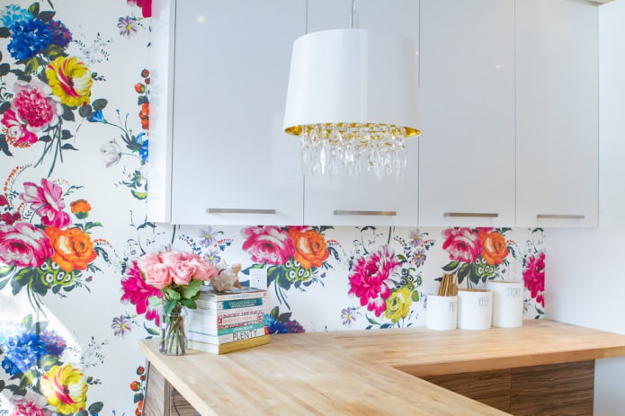 behang met bloemenmotief