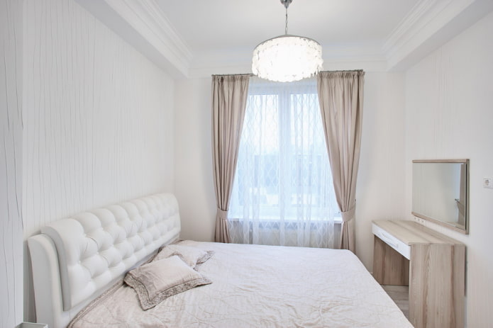verlichting in het slaapkamerinterieur in witte tinten