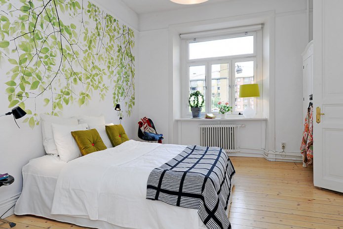 Muurschildering in de slaapkamer (blad)