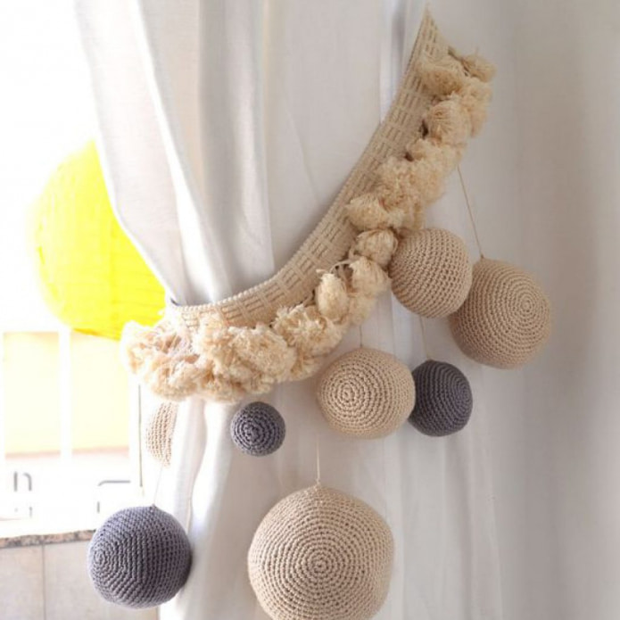 Dassen met pompons