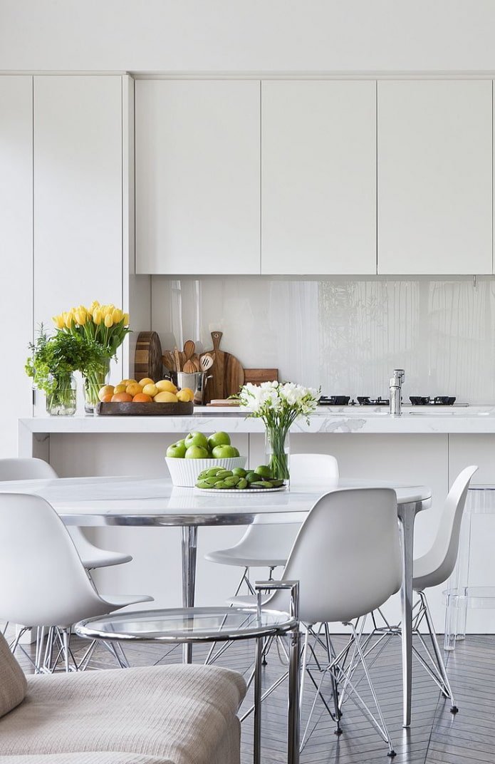melkwitte keuken