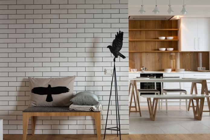 witte baksteen in het interieur 