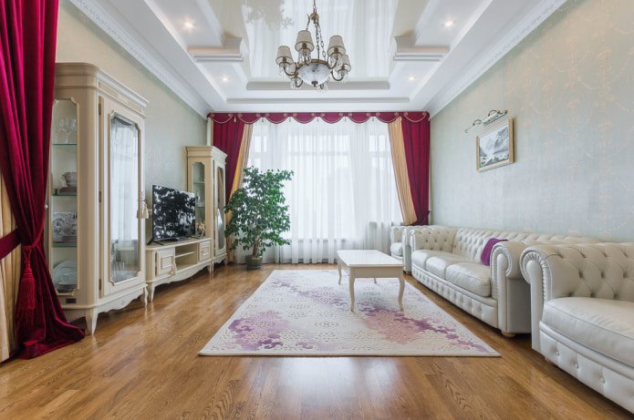 plafond met meerdere niveaus