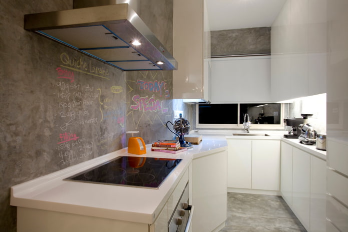 betonnen muur in de keuken
