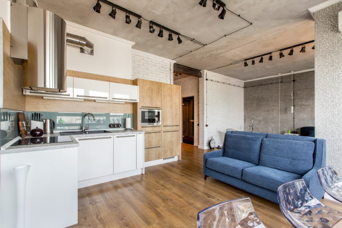 studio-interieur met betonnen plafond