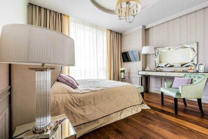 beige gordijnen in de slaapkamer
