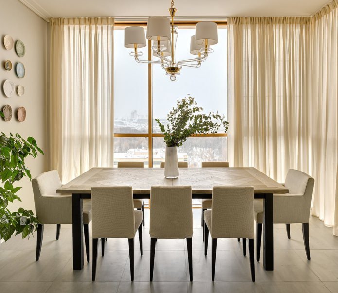 gordijnen in de eetkamer