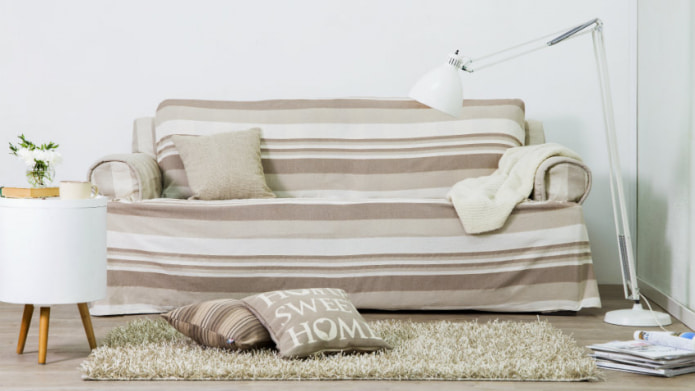 Beige gestreepte bank