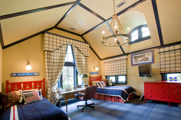 beige plafond en blauwe vloer
