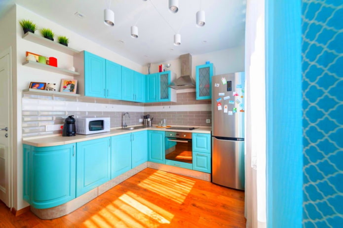 vloer in het keukeninterieur in turquoise