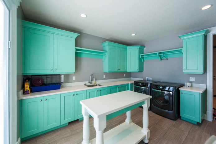 keukenontwerp in grijs- en turquoise tinten