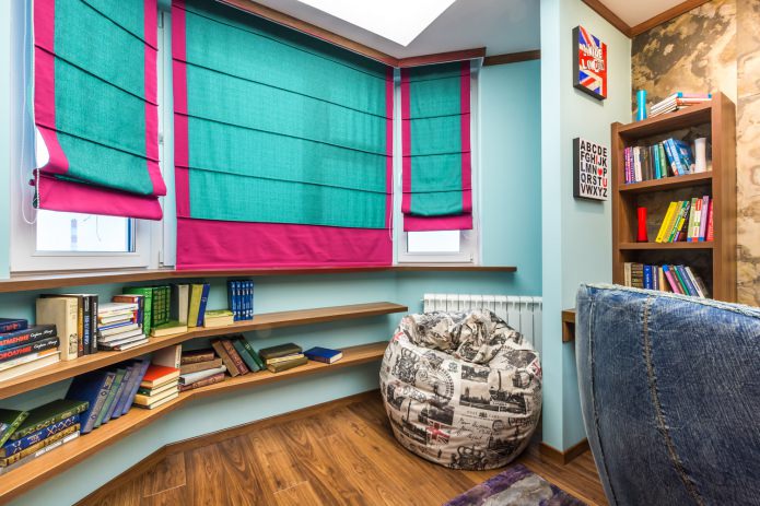 Roze en turquoise combinatie van vouwgordijnen