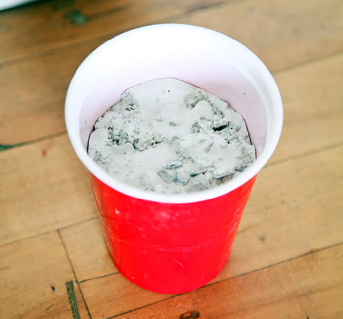 Cement in een glas