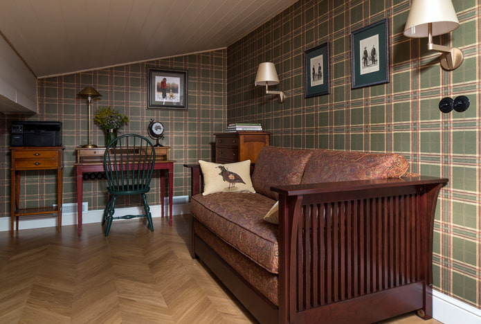 geblokt papierbehang in het interieur