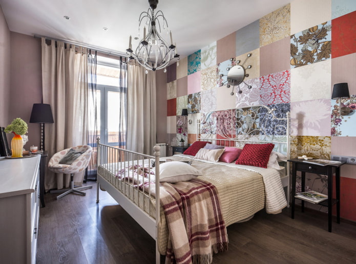 papieren behang in het interieur van de slaapkamer