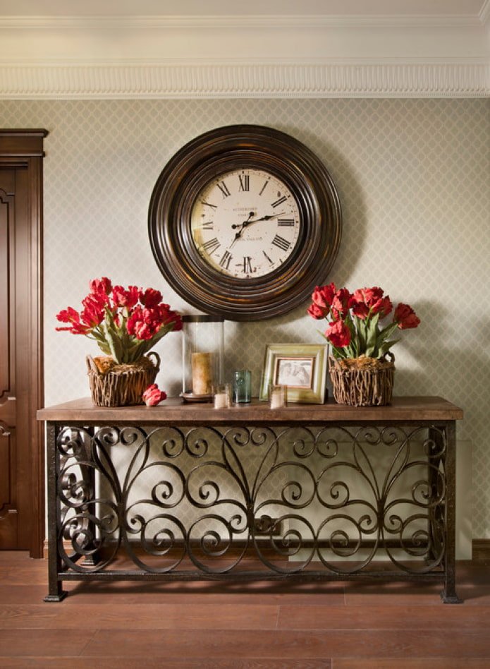 antieke klok in het interieur