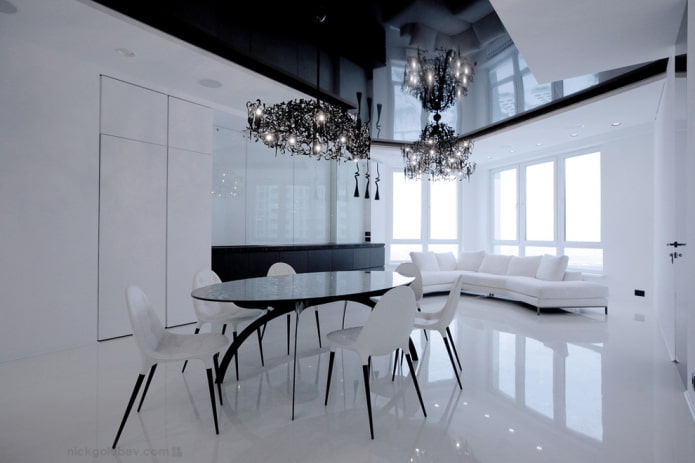 zwart spanplafond in minimalistische stijl