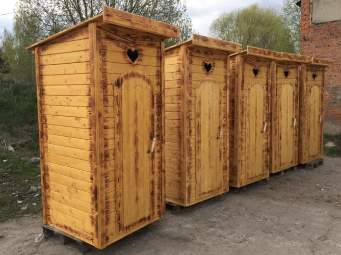 houten toiletcabines