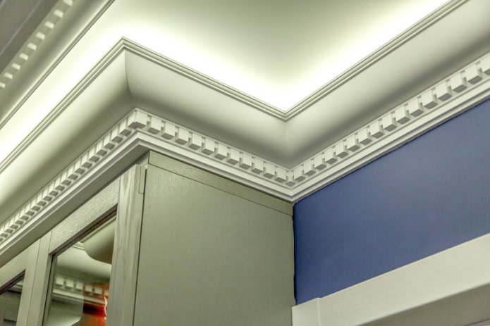 stuclijst met achtergrondverlichting