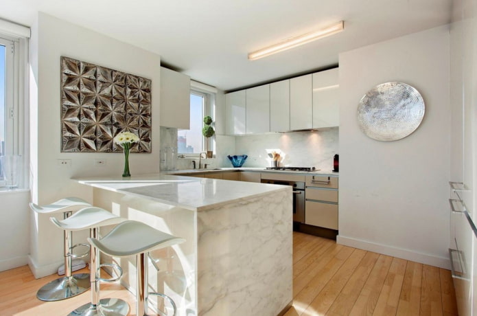 keukenmuurdecoratie in een moderne stijl