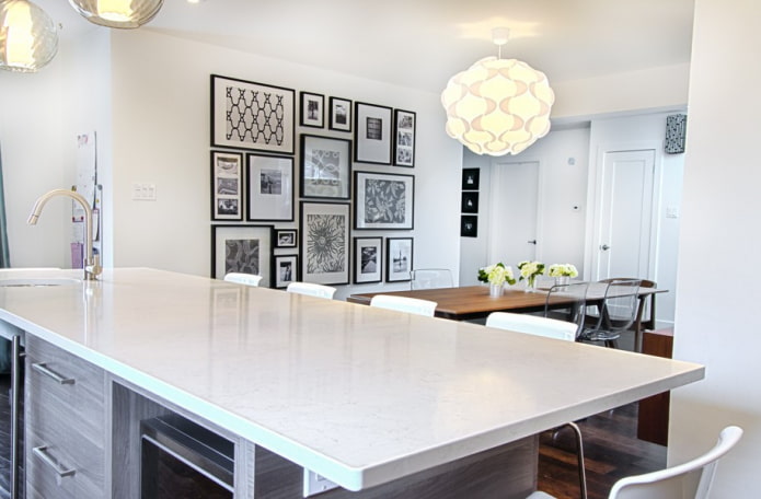 keukenmuurdecoratie in een moderne stijl