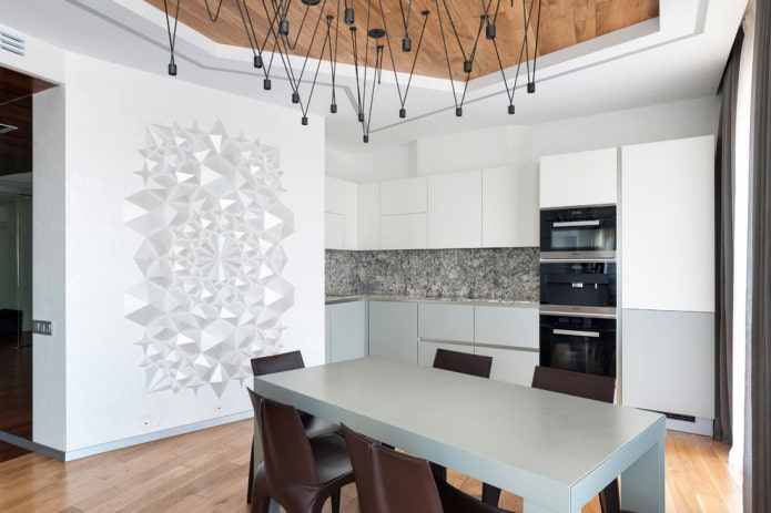 stucwerk patronen op de muur in de keuken