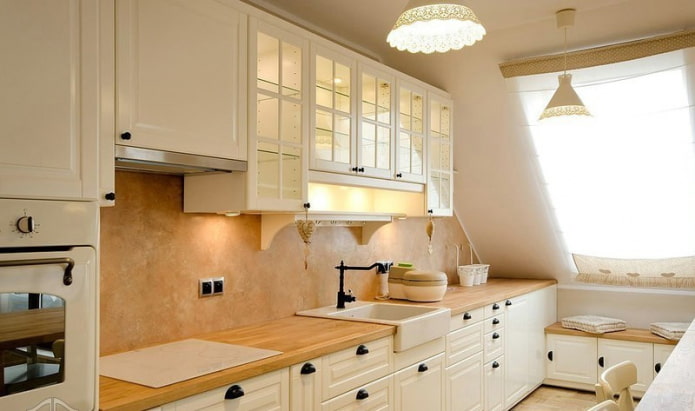 beige pleister op het schort