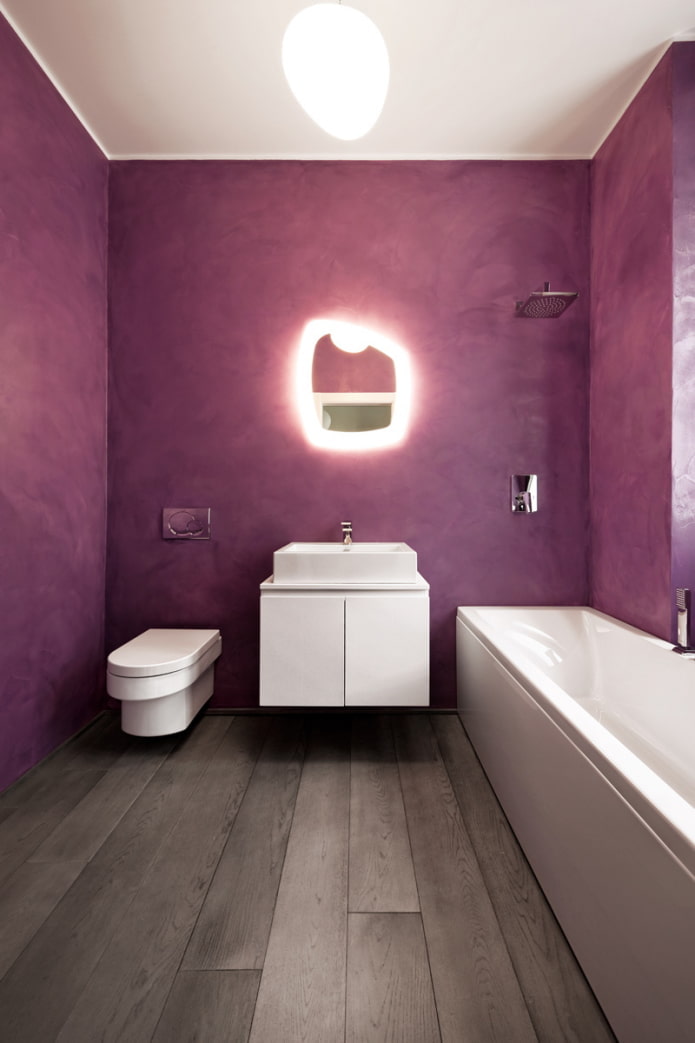pleisterwerk in het badkamerinterieur