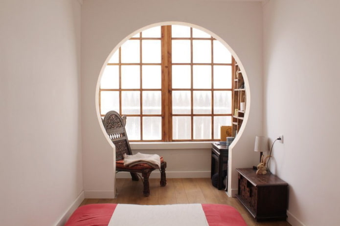 gebogen wand in het interieur
