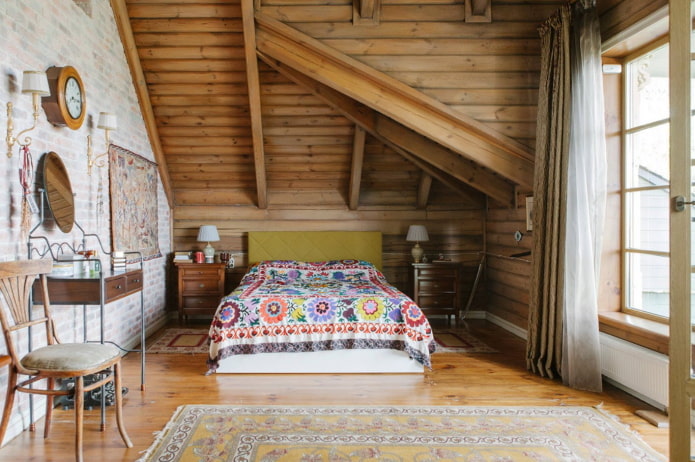 houten plafond in het interieur