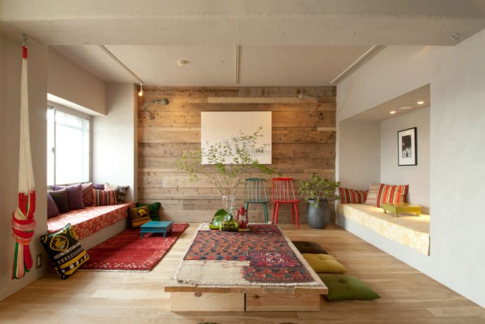 plank in de woonkamer