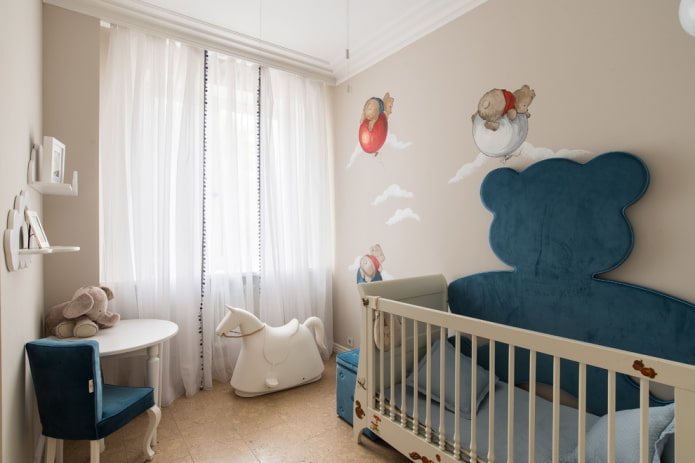 ontwerp van een kinderkamer voor een pasgeboren jongen