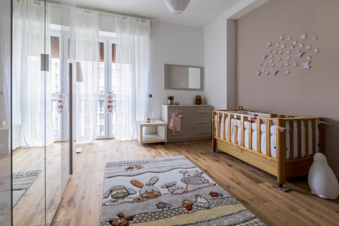 decoratie en textiel in het interieur van een kinderkamer